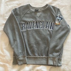 Universal Studios Harry Potter Ravenclaw sweatshirt